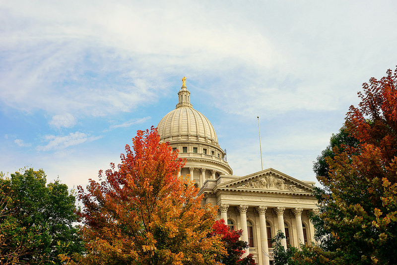 Illustration for article titled Fall colors